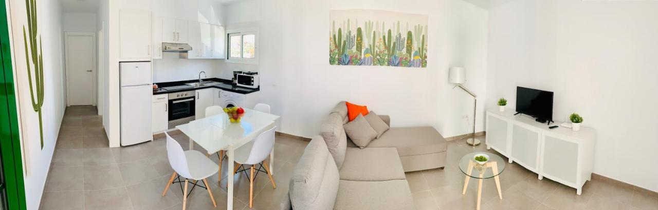 Apartamentos Zalabar Tías Kültér fotó